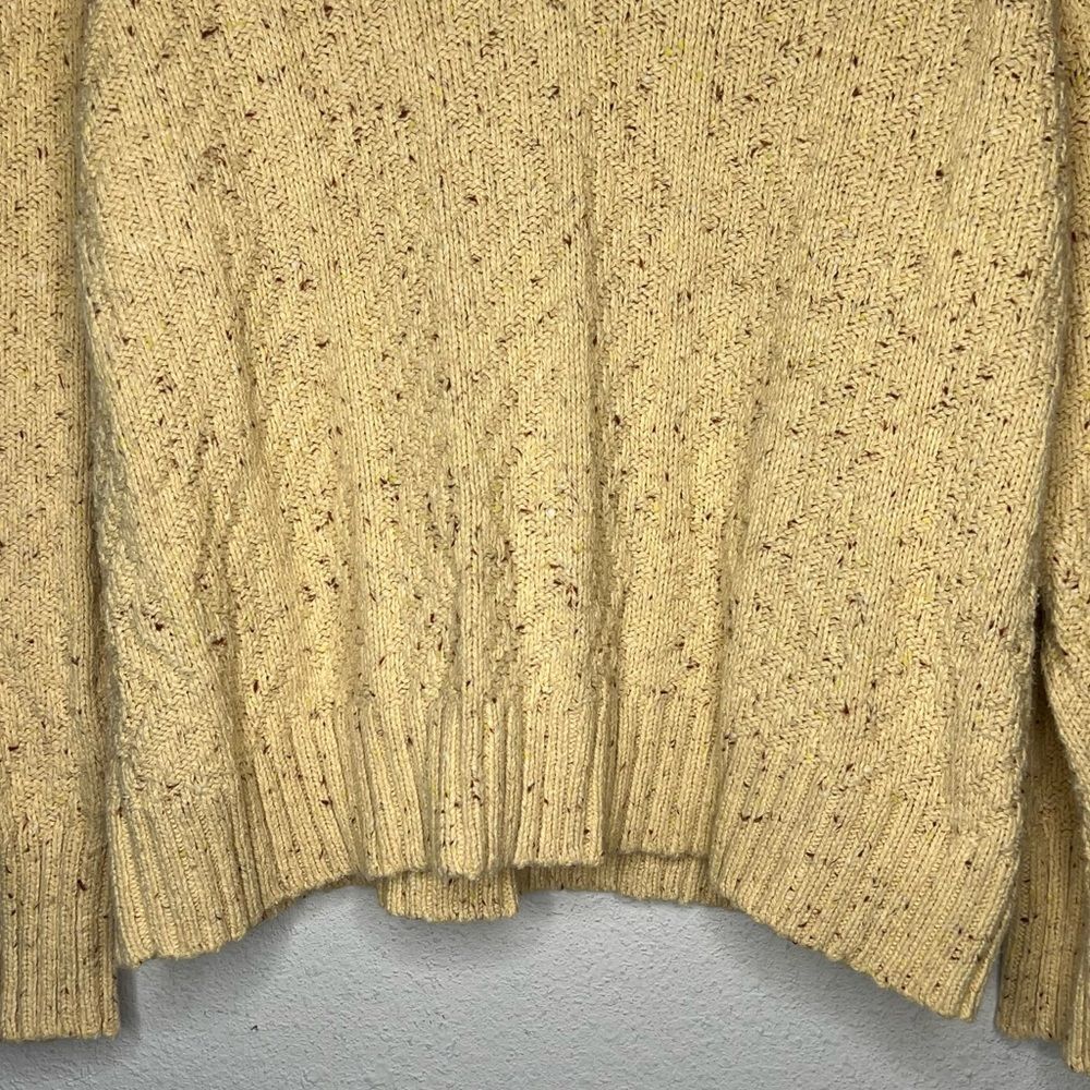Cabela's Sweater - Picture 4 of 9